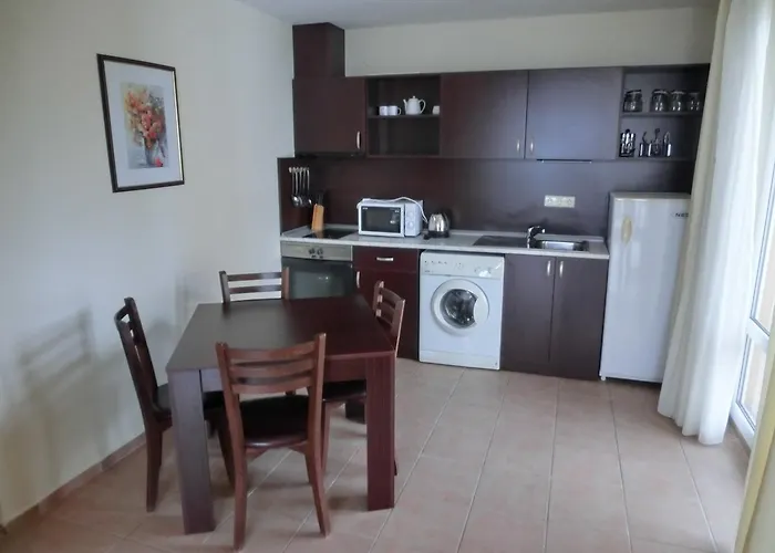 Sea View Crown On Complex With Pools And Beach,