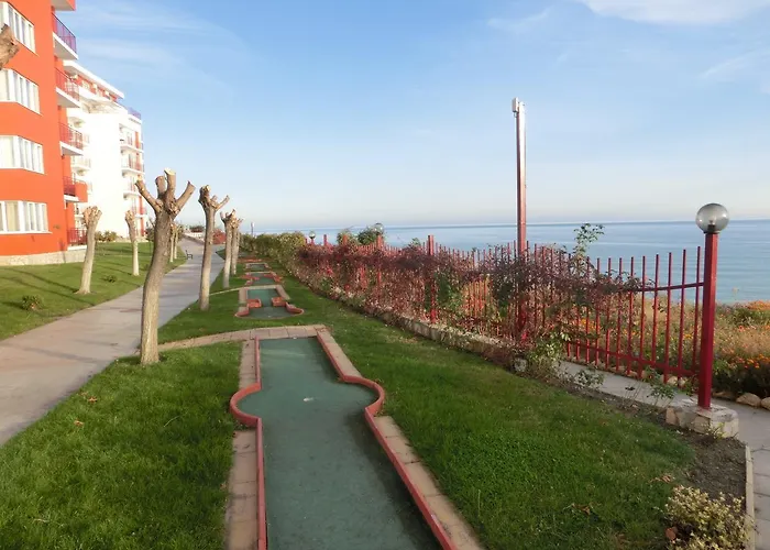 Sea View Crown On Complex With Pools And Beach, 圣弗拉斯