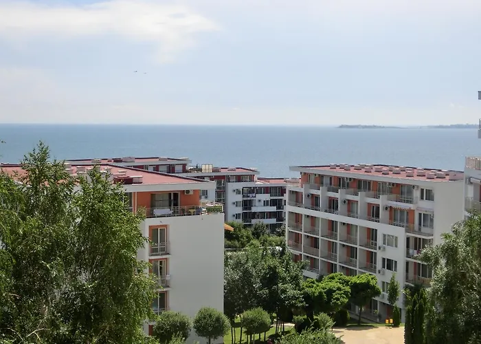 Sea View Crown On Complex With Pools And Beach,